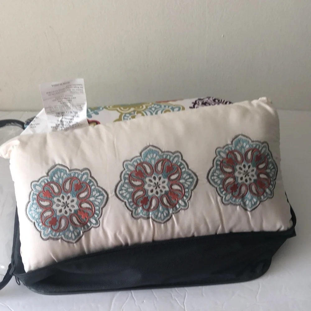 Mi Zone Duvet 3 pc Set Multi Color Floral & Medallions Print Twin Blue Red Green